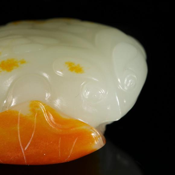 藝是拍賣(mài)|藝是同步拍第四期清·白玉帶皮金蟾把件
