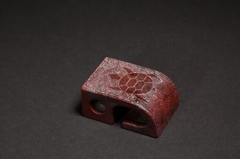玉龜紋帶鉤