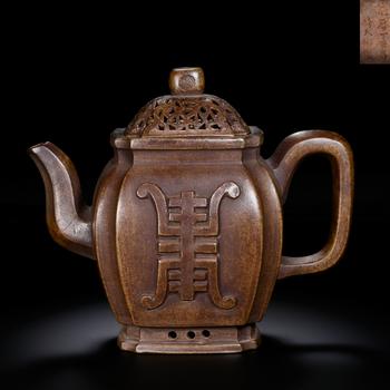 時(shí)大彬款紫砂鏤空蓋 “萬壽紋” 四方壺