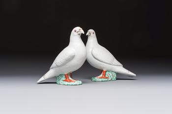 A pair of Chinese famille rose doves, Qianlong