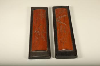 清 紫檀貼竹子雕梅花竹子詩(shī)文鎮(zhèn)紙一對(duì)