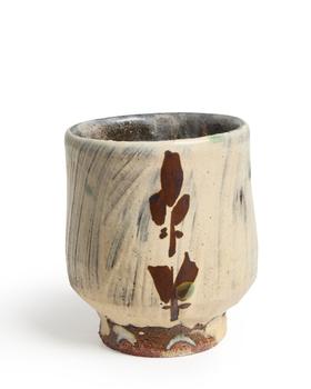 Jim Malone (b.1946)?

Yunomi with floral decoration, 2012?
