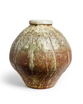 Mike Dodd (b.1943)?

Large jar with vertical incised decor