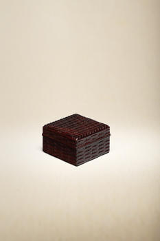 李平 (b.1963)  小葉紫檀藤編紋蓋盒