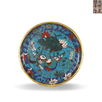 明萬曆 銅胎掐絲琺瑯蓮池鴛鴦紋盤