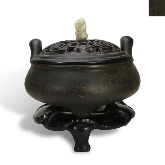 春和美術(shù)明 銅沖耳大三足爐
