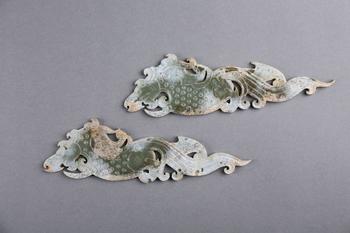 青玉龍形璜一對(duì)