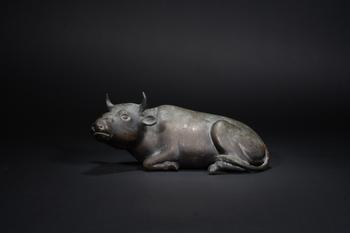 清 牛擺件