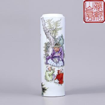 民國 粉彩人物筒瓶 "藏經(jīng)山房"款