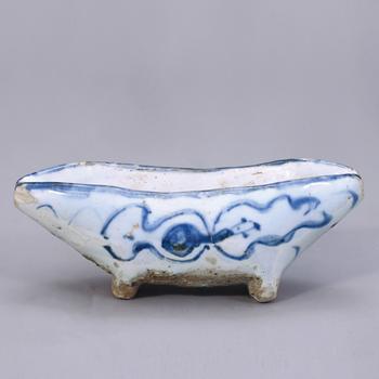 明 青花八寶紋水丞