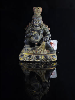 黑石手工雕刻兩臂大黑天黑財(cái)神造像