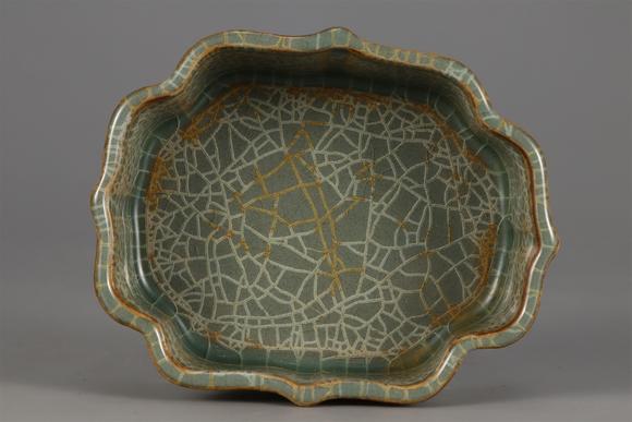 宋溪口窑海棠洗