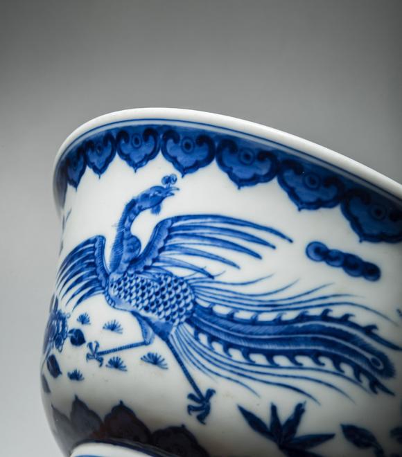 慎德堂制款青花麒麟凤凰碗