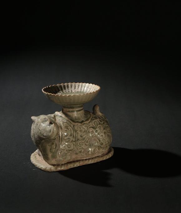 宋代耀州窑犀牛望月灯