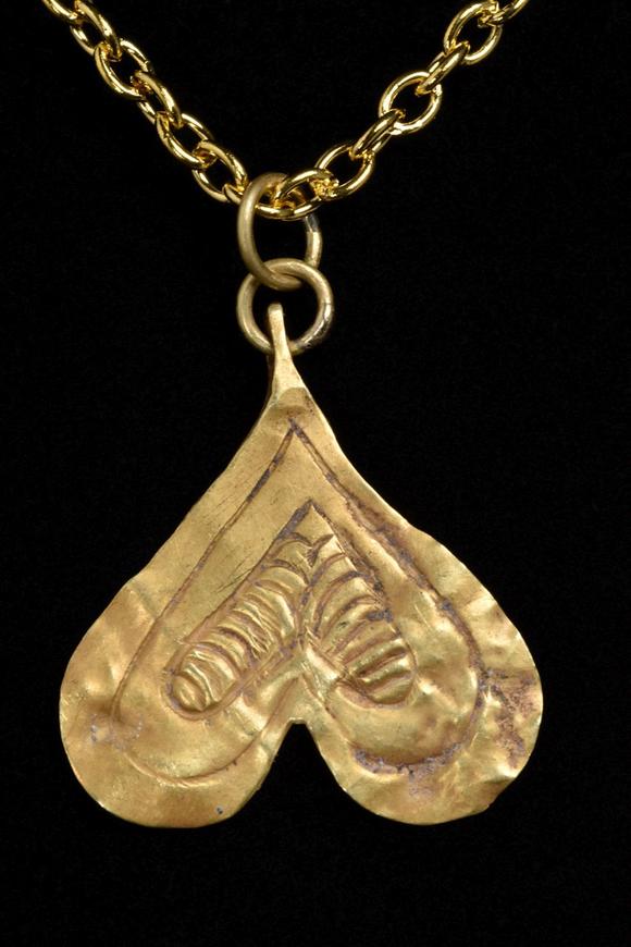 apollo galleries ltd roman gold fly pendant