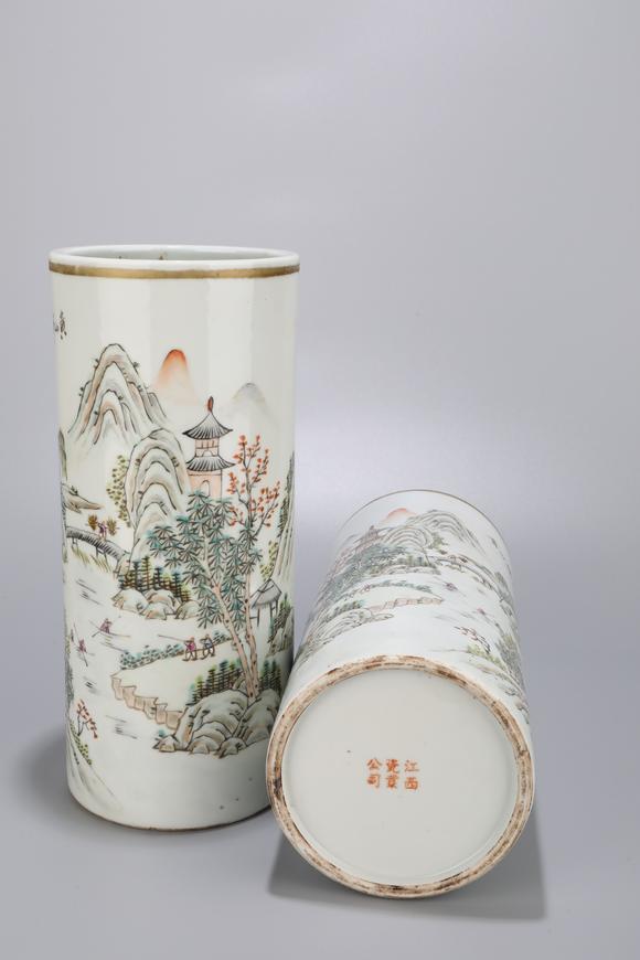 浅绛彩山水人物帽筒