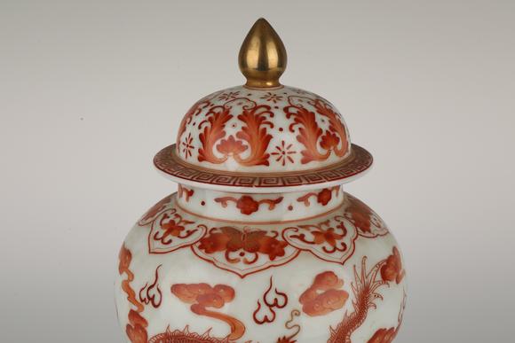 日本松町古美釉里红云龙纹将军罐