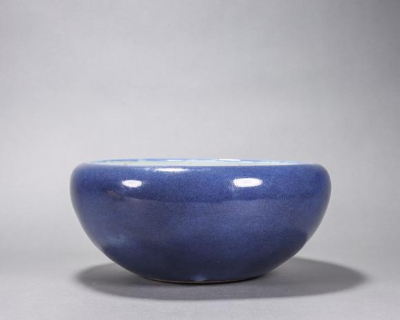 洒蓝釉钵
