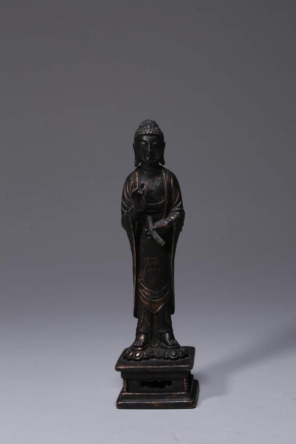 日本美和铜释迦摩尼立像