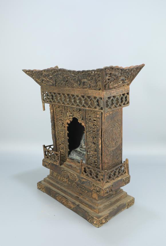 日本松町古美普贤菩萨佛龛