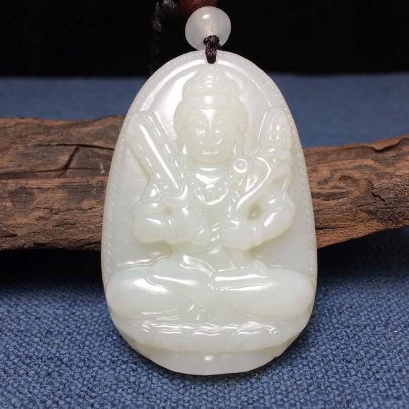 新疆和田玉守护神虚空藏菩萨吊坠