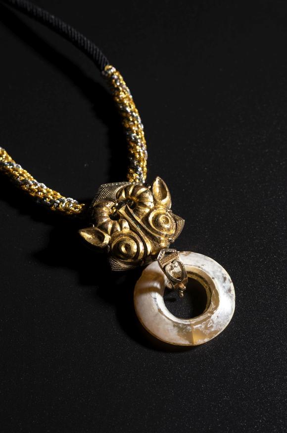 博美拍卖明 铜鎏金铺首衔玛瑙三才环挂饰