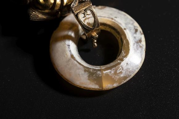 博美拍卖明 铜鎏金铺首衔玛瑙三才环挂饰