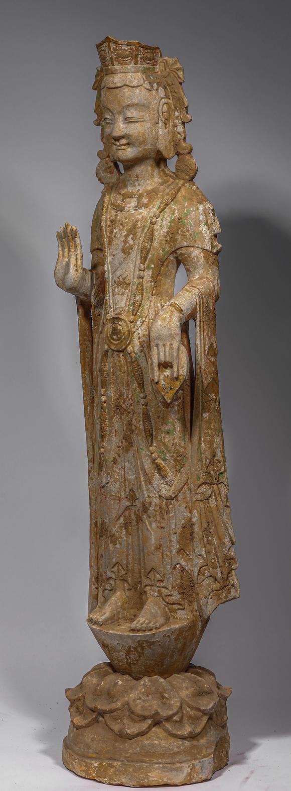 中国明代汉白玉彩绘佛像