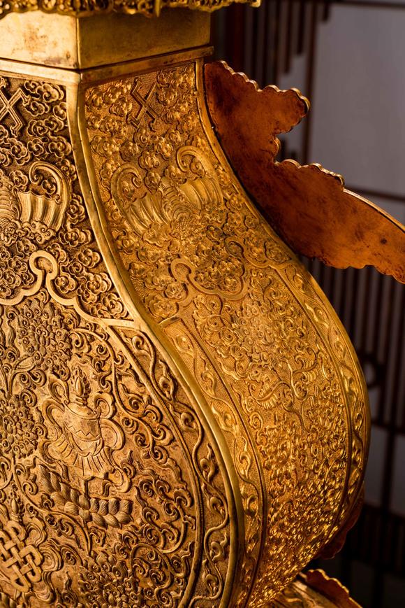 日本东海名古屋清代鎏金葫芦纹佛龛