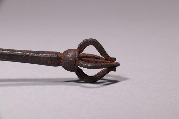 明铁嵌铜五股金刚锤