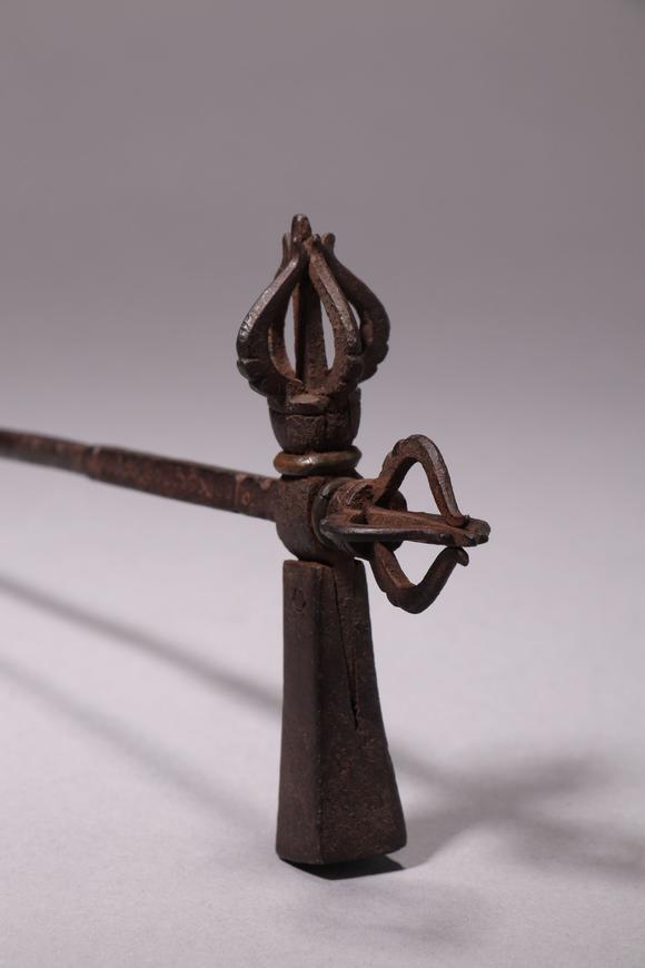 明铁嵌铜五股金刚锤