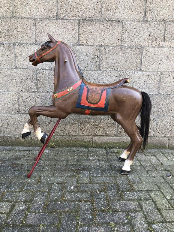 woodencarouselhorseonastand