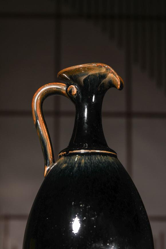 日本东海名古屋中国古代吉州窑执壶