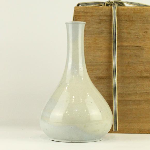 白瓷花瓶 白瓷花瓶估价 白瓷花瓶高清大图 易拍全球东京麒麟拍卖東灜藝藏 古董 無底價專場拍品介绍