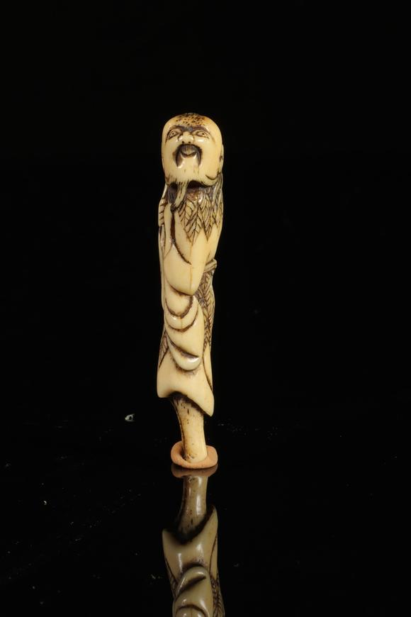 日本18世纪江户时代的虾蟇仙人牙雕