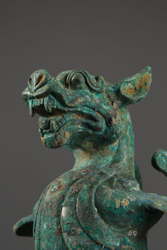 中国汉代青铜兽handynastychinesebronzebeast