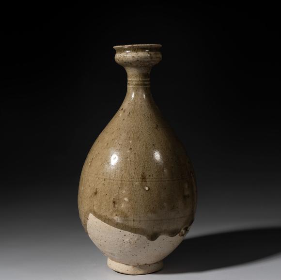 中国南北朝时期相州窑盘口壶southernandnortherndynastyxiangzhou