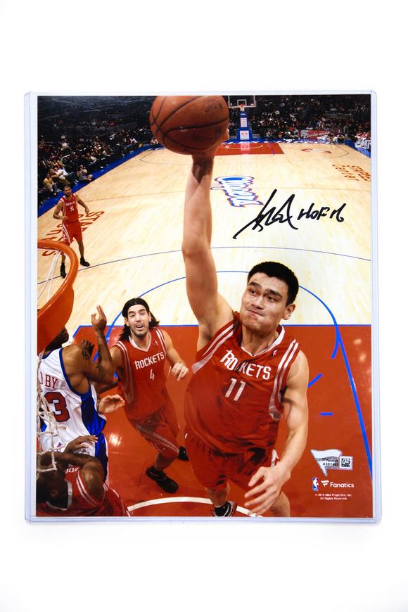 华艺国际姚明(yao ming)亲笔签名海报