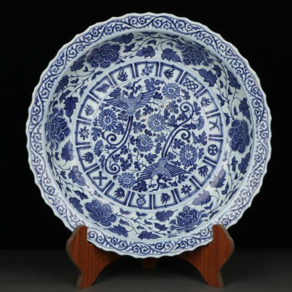 Chinese Blue And White Porcelain Plate With Pattern Of Double Phoenix_Chinese Blue And White