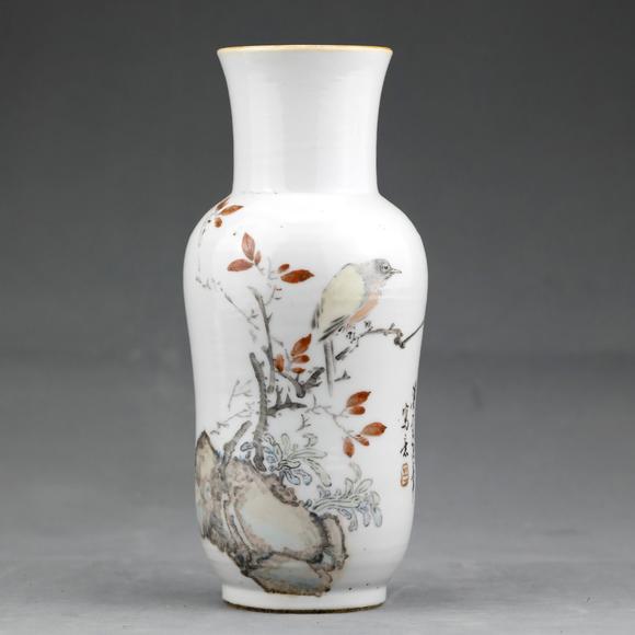 浅绛彩花鸟纹直口瓶