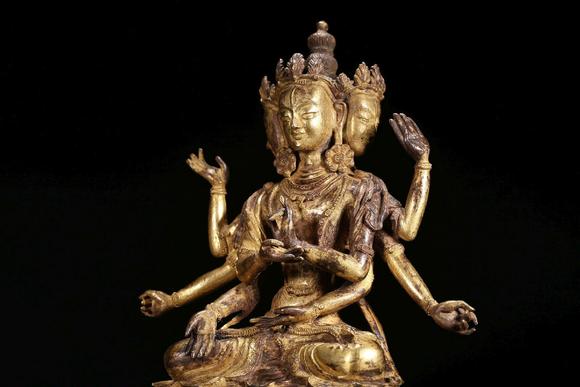 清铜鎏金三面八臂观音坐像giltbronzecasteightarmsavalokiteshvara