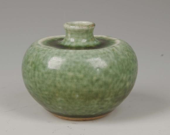 香港今是清康熙 豇豆红绿釉苹果尊