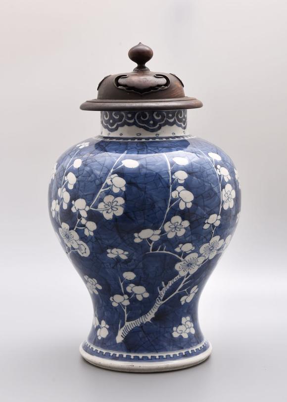 清·青花冰纹梅纹将军罐_清·青花冰纹梅纹将军罐