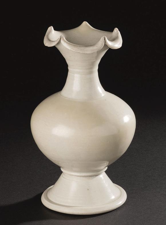 宋代9601279青白瓷花口瓶